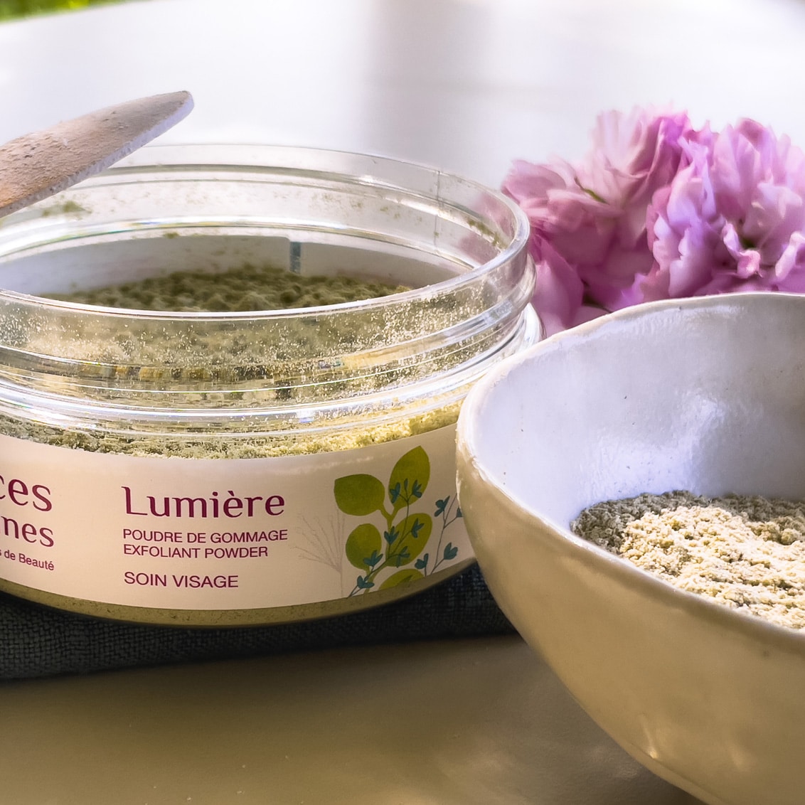 Lumiere gommage visage bio - Douces Angevines